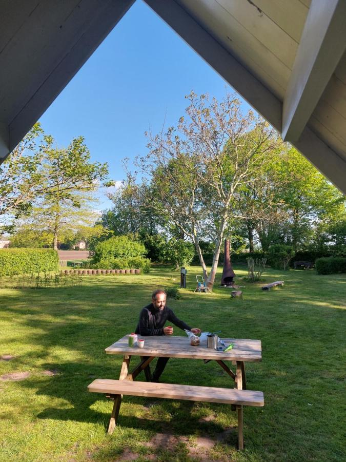 Slaaphutje BuitenWedde Westerwolde Buitenkant foto