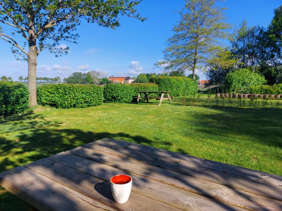 Slaaphutje BuitenWedde Westerwolde Buitenkant foto