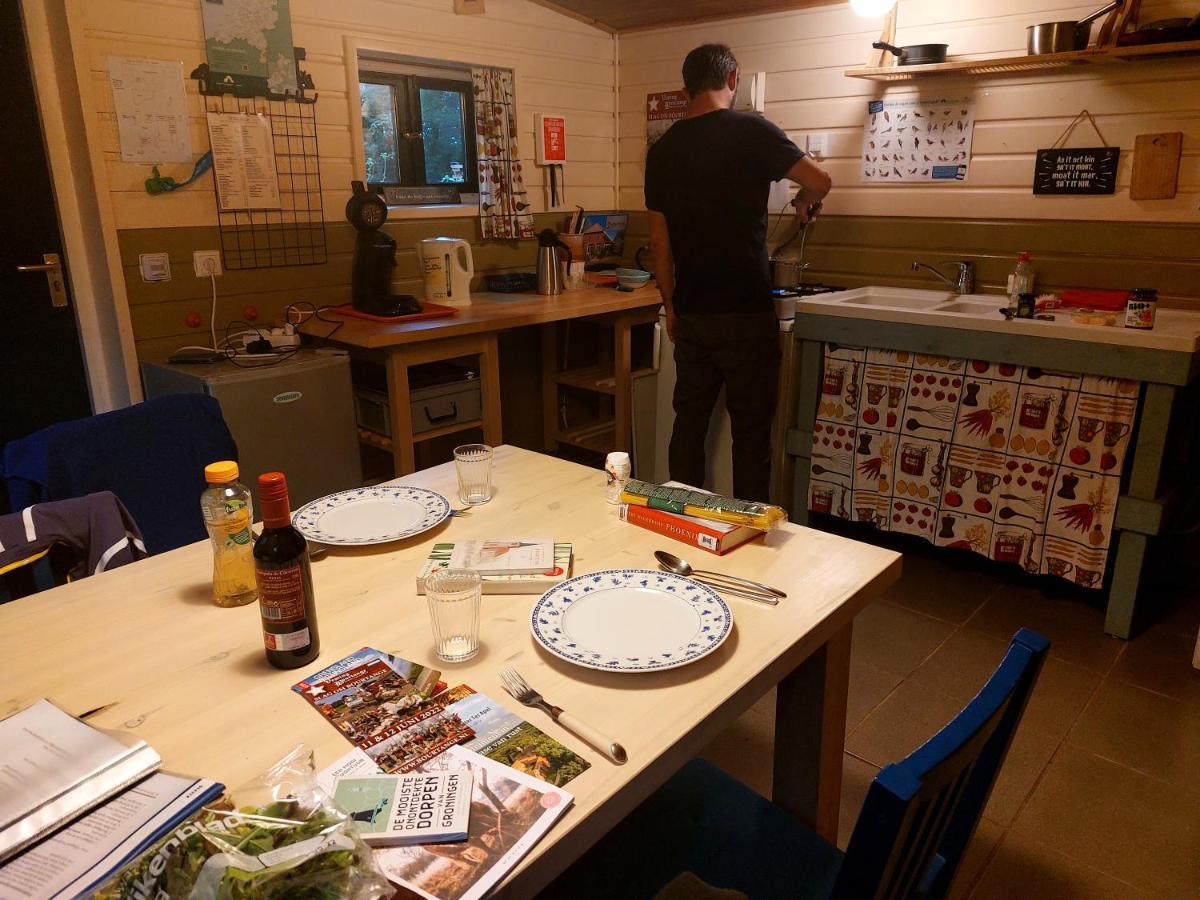 Slaaphutje BuitenWedde Westerwolde Buitenkant foto