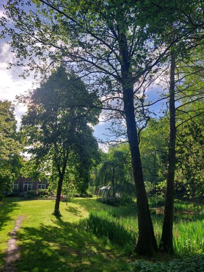 Slaaphutje BuitenWedde Westerwolde Buitenkant foto